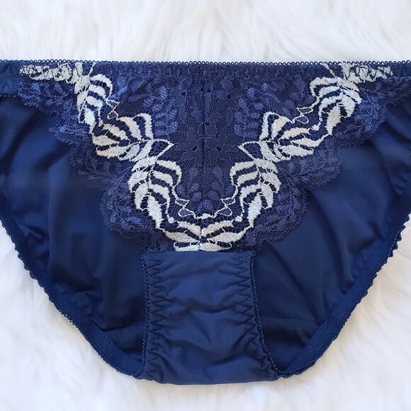Blue floral lace bikini panty - Picture 1 of 2